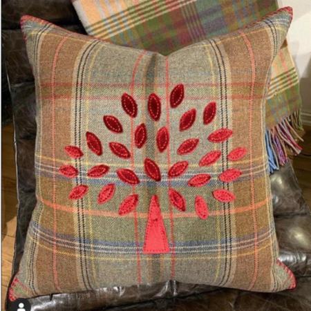 Mulberry Tree plaid cuschion - Red