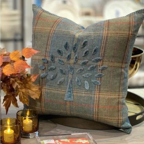 Mulberry Tree plaid cushion - Teal