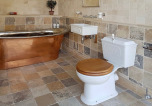 Viceroy WC- Cast cistern