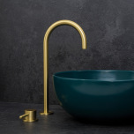 Domo 2-h Blandare, Tall spout (4 finishar)